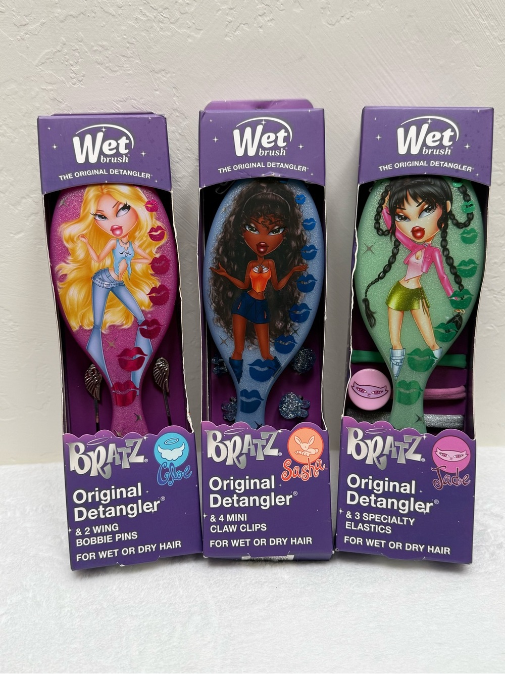 Wet Brush Bratz Original Detangler - Assorted Colors (Pink, Blue, Green)